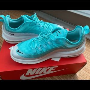 Women’s Nike Air Max Axis Light Blue